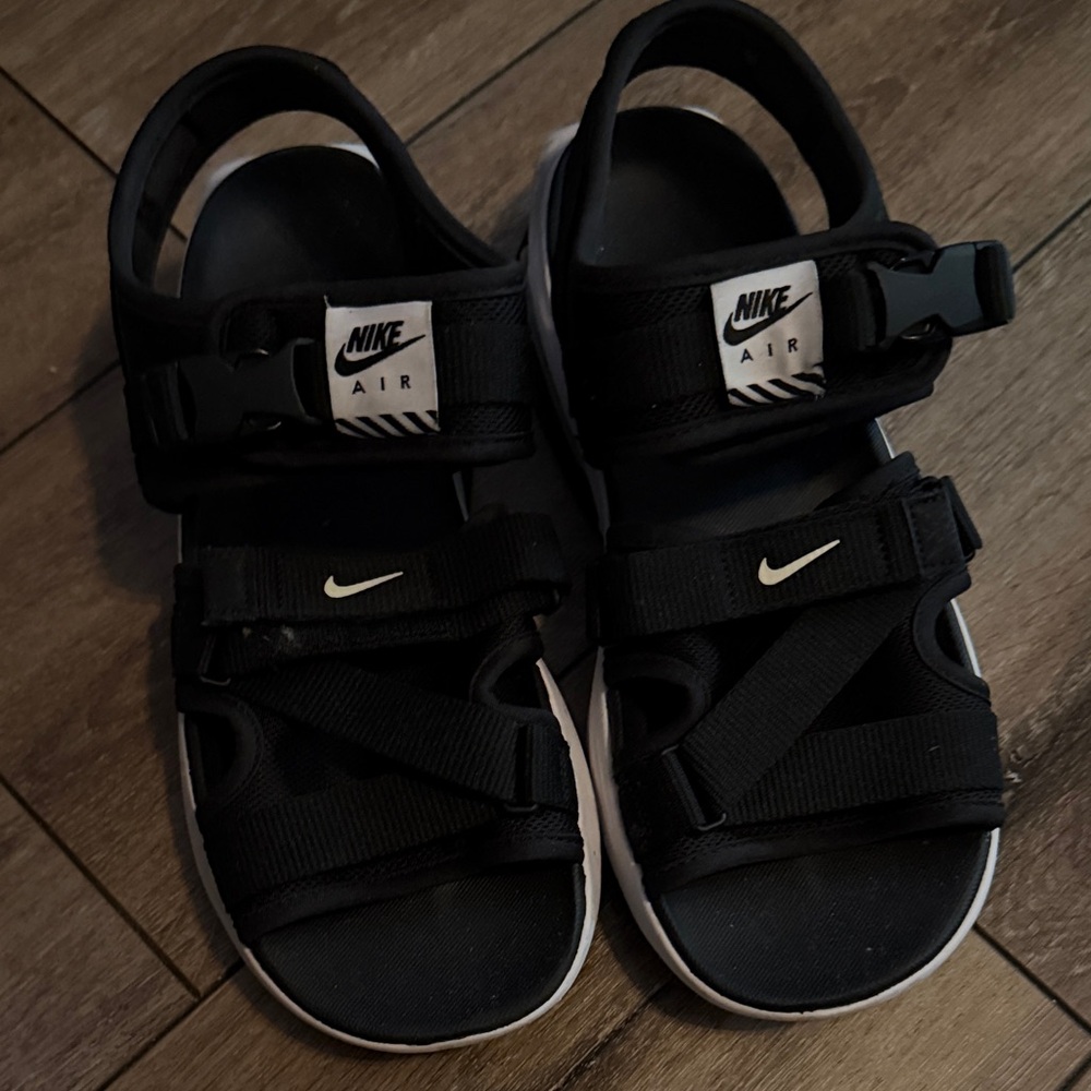 Nike Kids Black and White Sandals